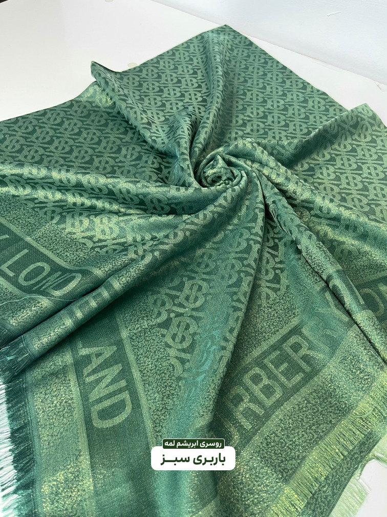  روسری ابریشم لمه با رنگ سبز و طرح باربری 